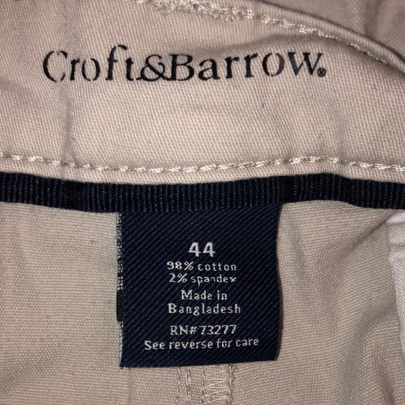 Mens 44 inch Croft&Barrow khaki shorts - Picture 2 of 8